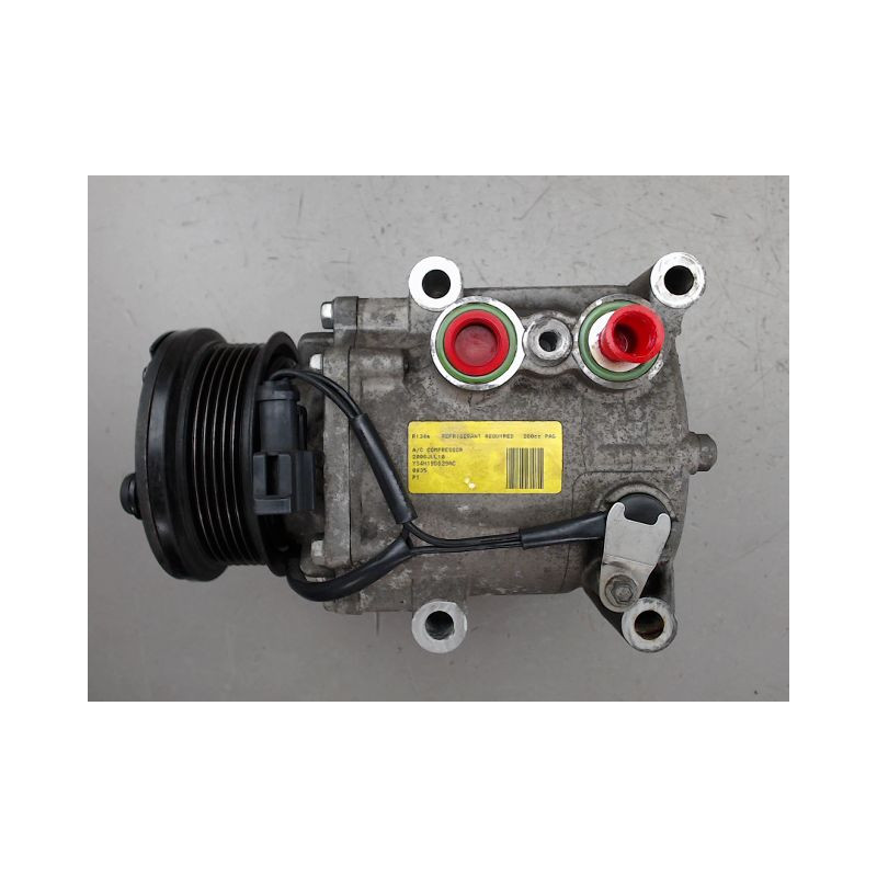 COMPRESSEUR AIR CONDITIONNE FORD FIESTA