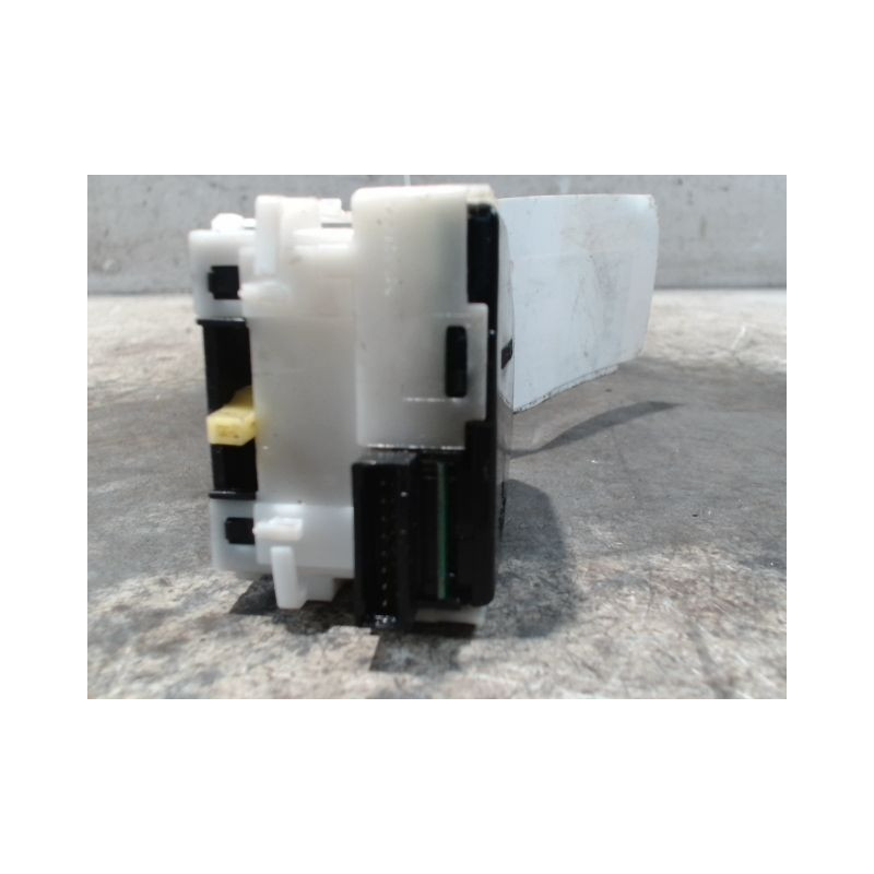 COMMANDE CLIGNOTANT NISSAN QHASQAI 2007-