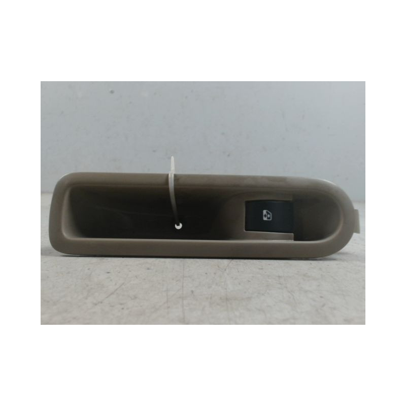 COMMANDE LEVE-GLACE PORTE ARD RENAULT SCENIC II PH1 02-06