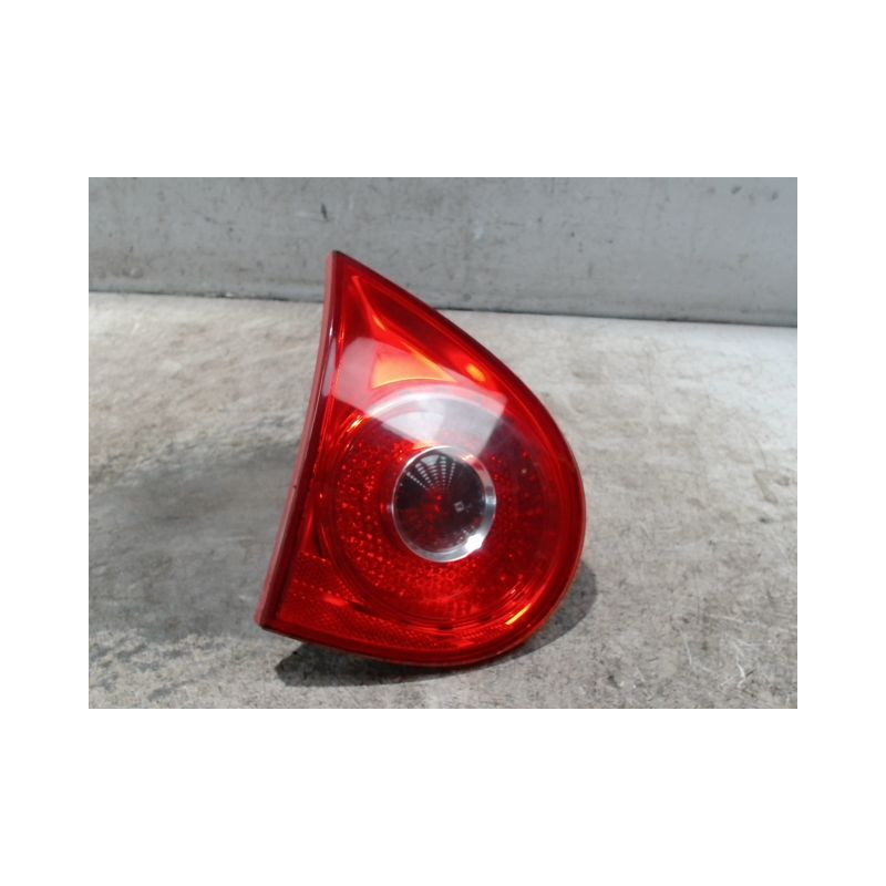 FEU ARRIERE INTERIEUR GAUCHE VOLKSWAGEN GOLF V 2003-2009