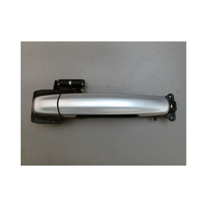 POIGNEE EXTERIEURE PORTE AVANT DROIT SUZUKI SWIFT