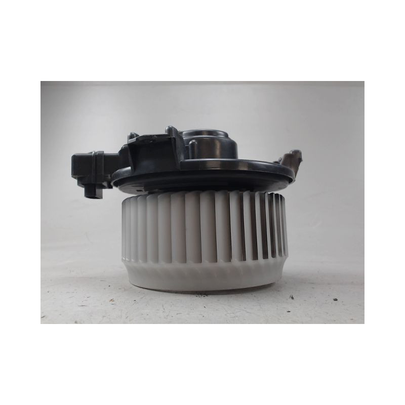 MOTEUR VENTILATEUR CHAUFFAGE SUZUKI SWIFT