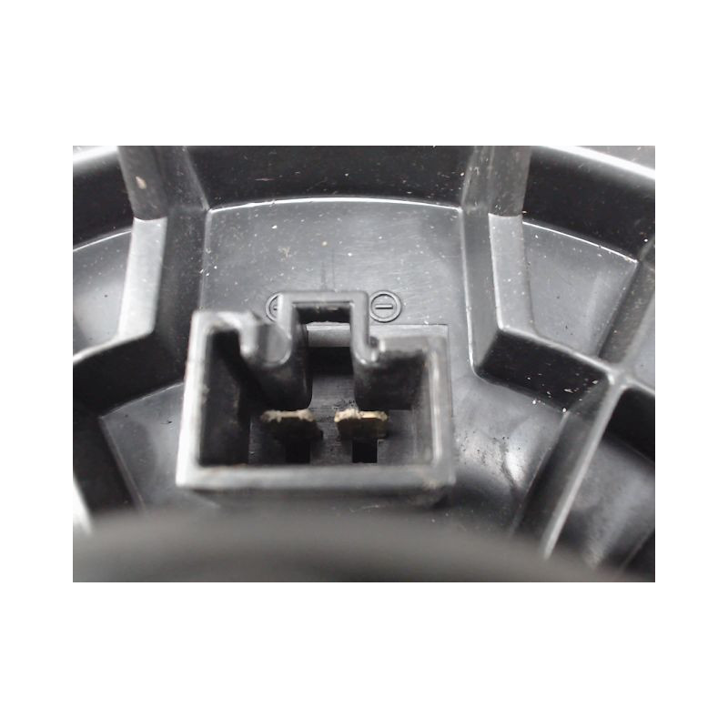 MOTEUR VENTILATEUR CHAUFFAGE SUZUKI SWIFT