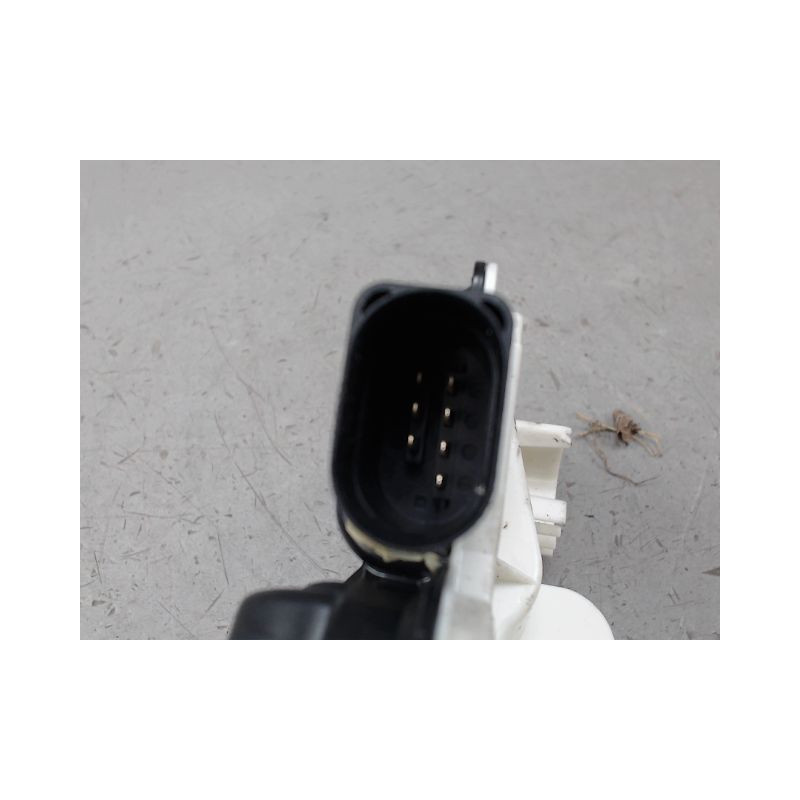 SYSTEME CONDAMNATION AVANT GAUCHE VOLKSWAGEN UP