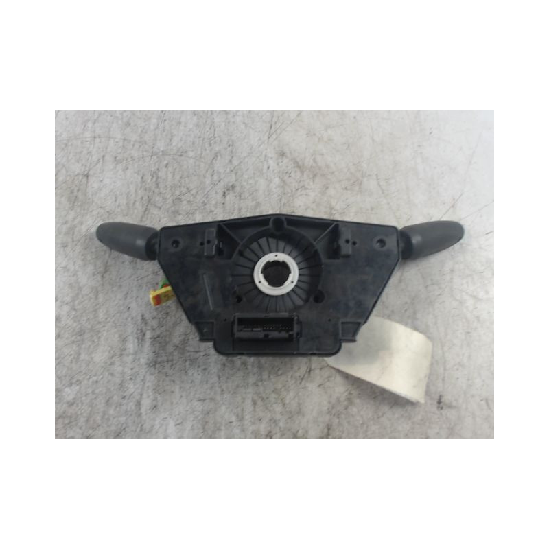 BLOC COMMODOS OPEL CORSA 06-09