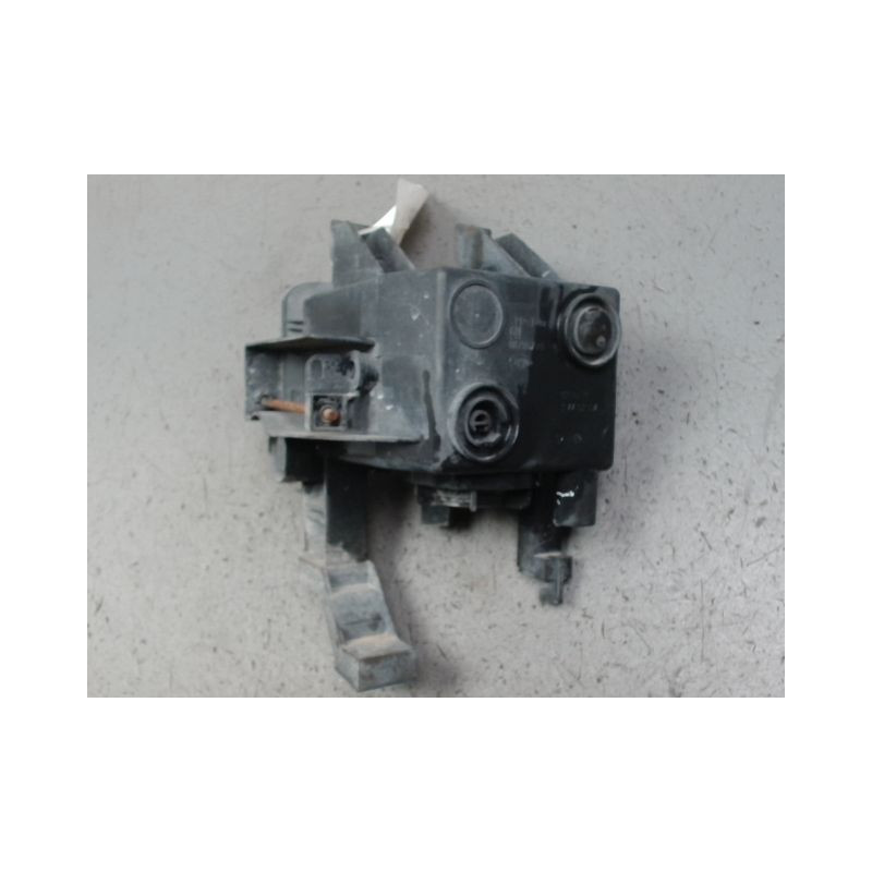 PHARE ANTIBROUILLARD AVANT DROIT OPEL ZAFIRA 2005-