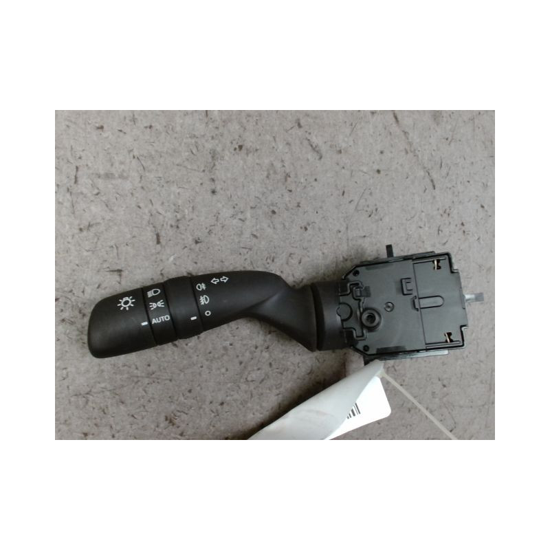 COMMANDE CLIGNOTANT TOYOTA YARIS CRO