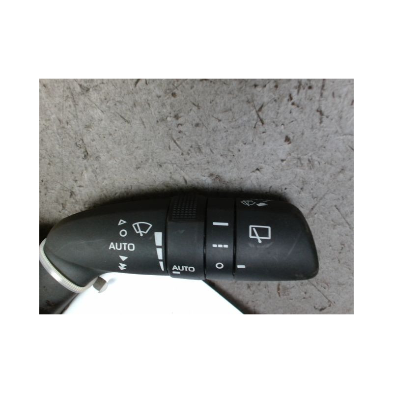 COMMANDE ESSUIE GLACE TOYOTA YARIS CRO