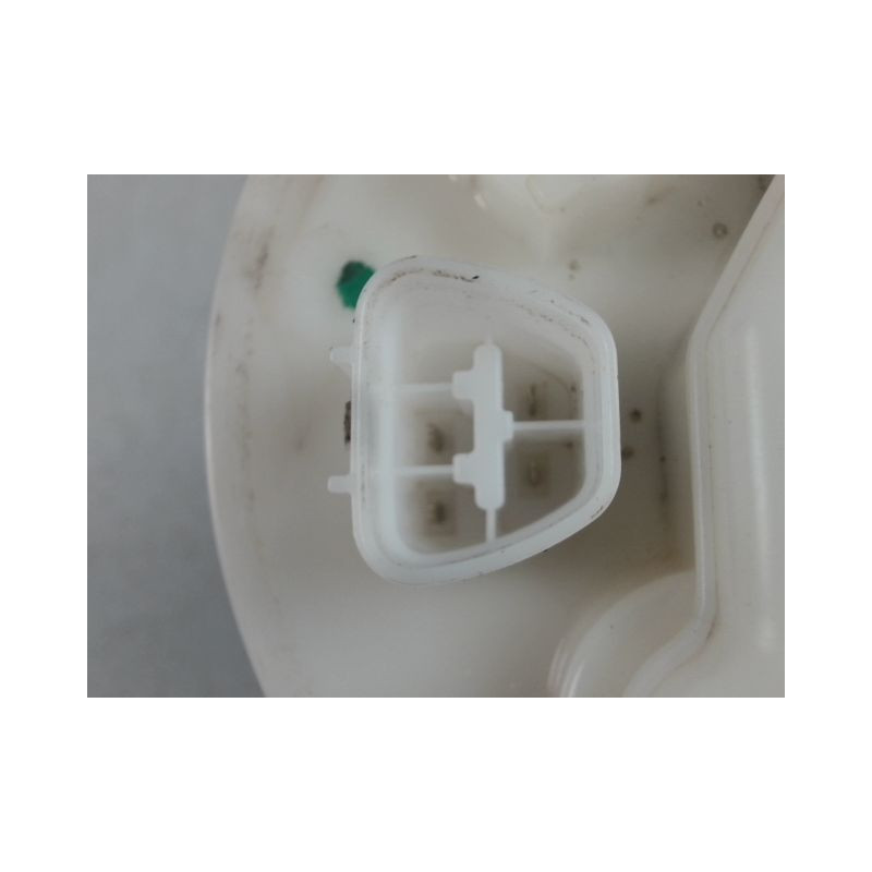 POMPE CARBURANT IMMERGEE TOYOTA AURIS 2010-