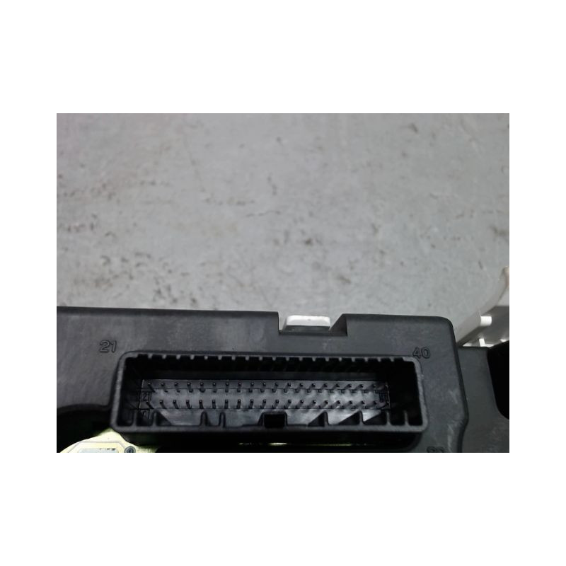 BLOC COMPTEURS RENAULT MODUS