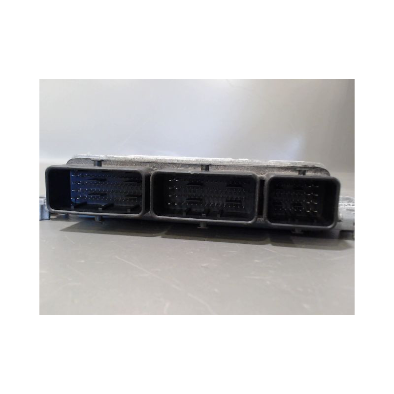 CALCULATEUR MOTEUR MERCEDES CLASSE B