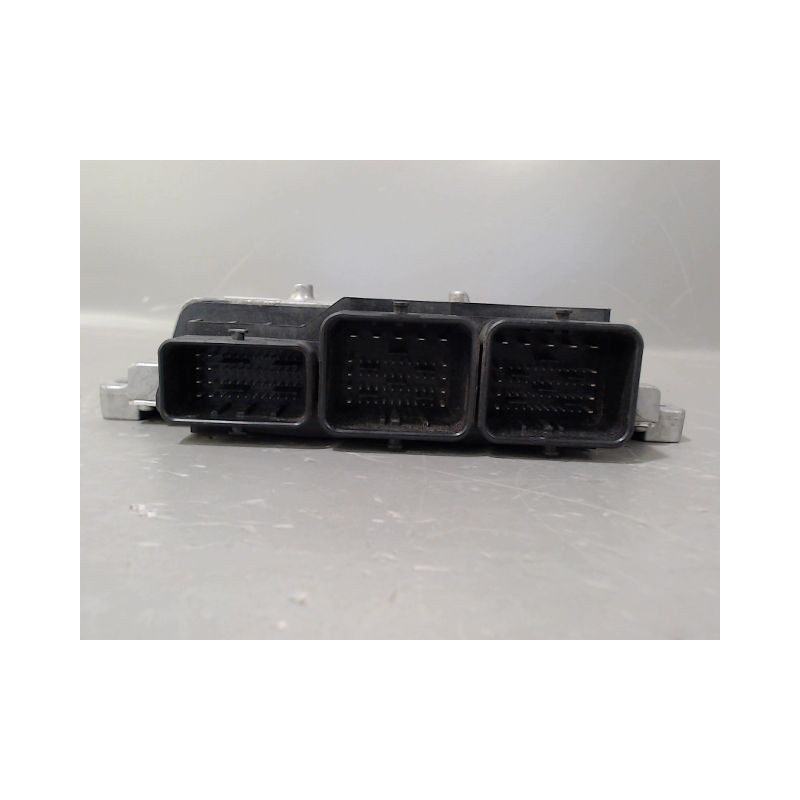 CALCULATEUR MOTEUR PEUGEOT 3008