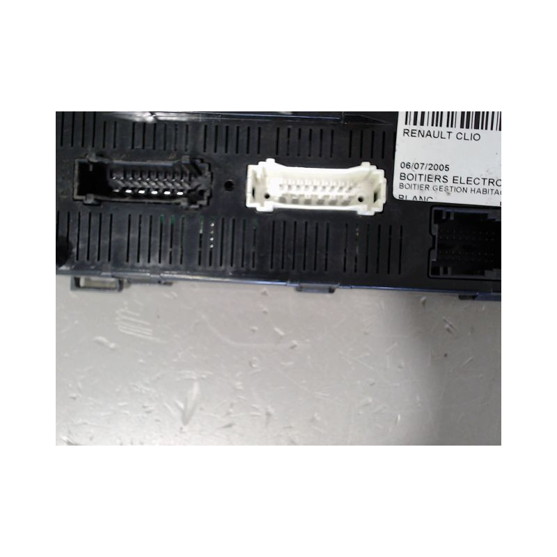 BOITIER GESTION HABITACLE RENAULT CLIO