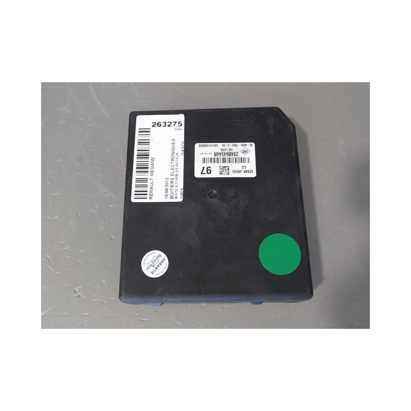 BOITE A FUSIBLES RENAULT MEGANE