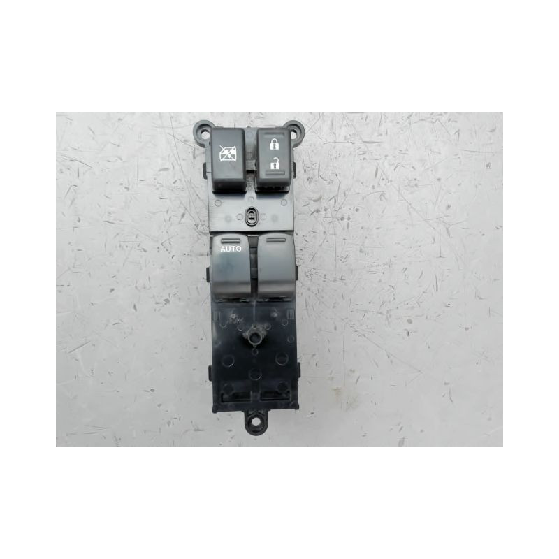 COMMANDE LEVE-GLACE PORTE AVG SUZUKI SWIFT