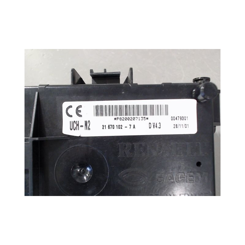 BOITIER GESTION HABITACLE RENAULT CLIO