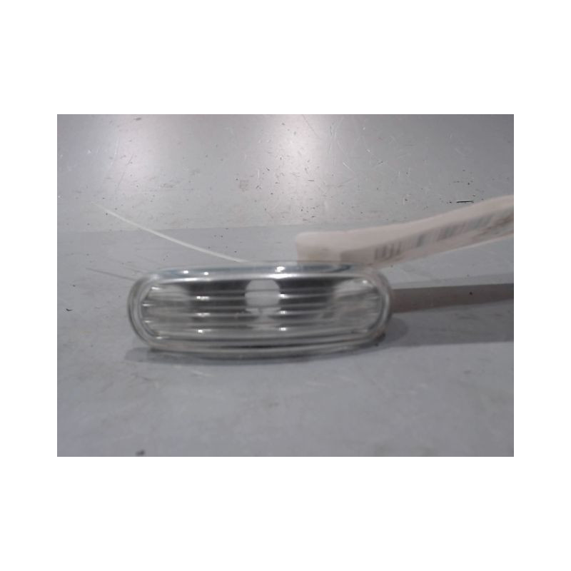 REPETITEUR AILE DROIT FIAT PUNTO