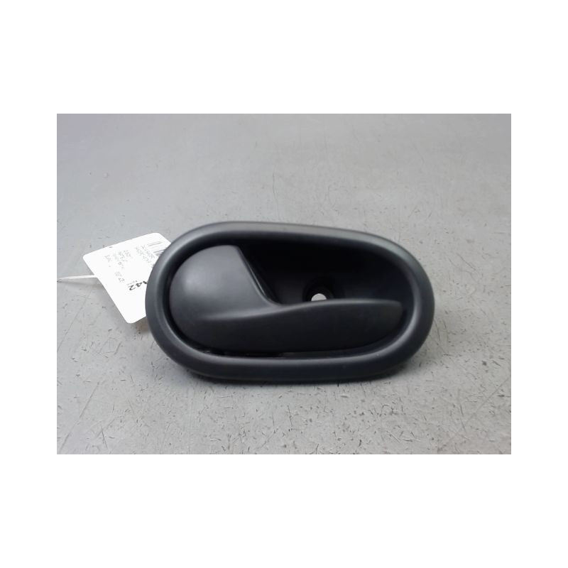 POIGNEE INTERIEURE PORTE AVANT GAUCHE DACIA SANDERO II Phase 1 2012-...