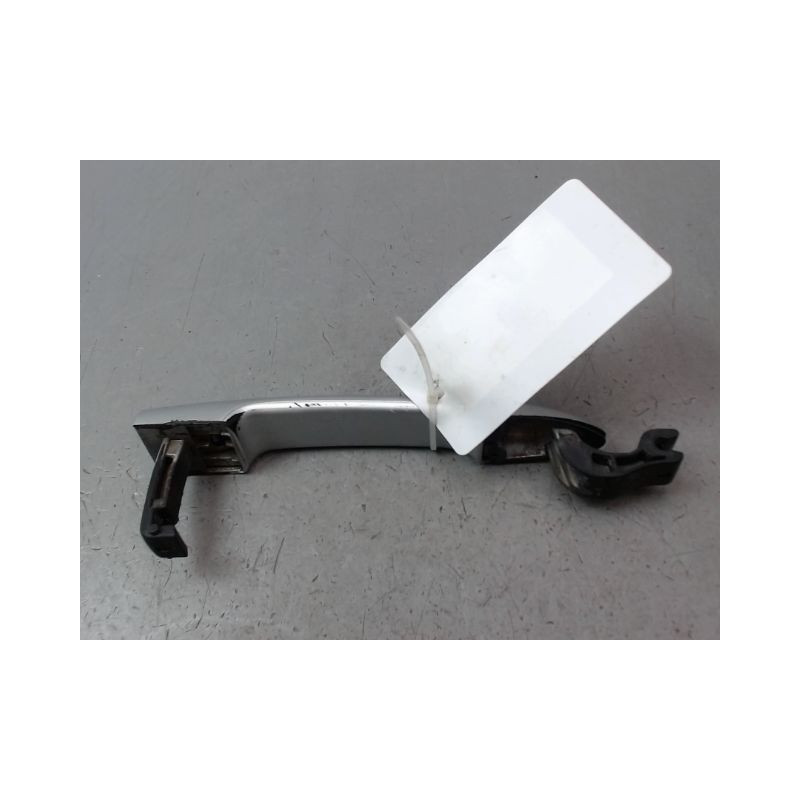 POIGNEE EXTERIEURE PORTE AVANT GAUCHE RENAULT CAPTUR Phase 1 2013-...
