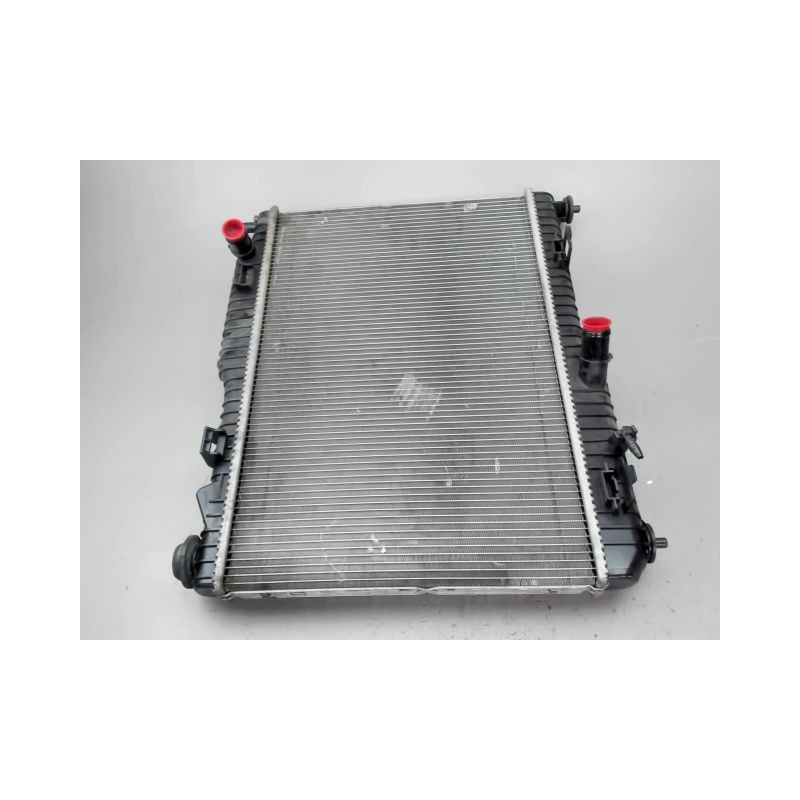 RADIATEUR FORD FIESTA