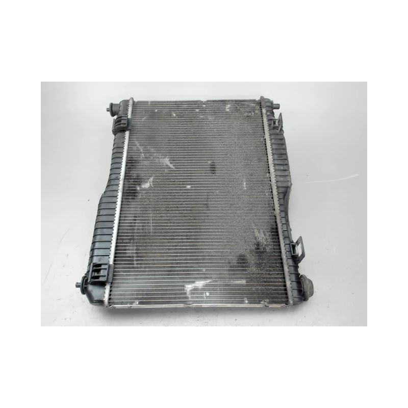 RADIATEUR FORD FIESTA