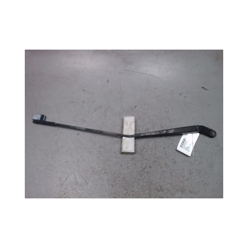 BRAS ESSUIE-GLACE AVANT DROIT VOLKSWAGEN POLO 02-05