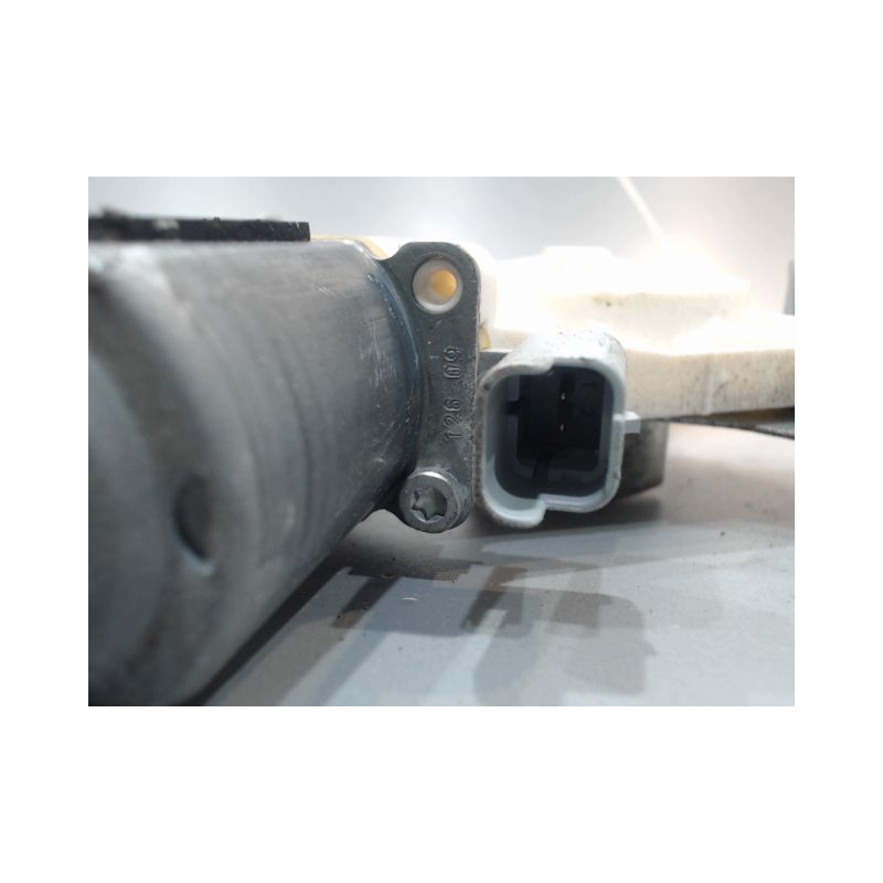 MECANISME+MOTEUR LEVE-GLACE AVANT DROIT NISSAN MICRA