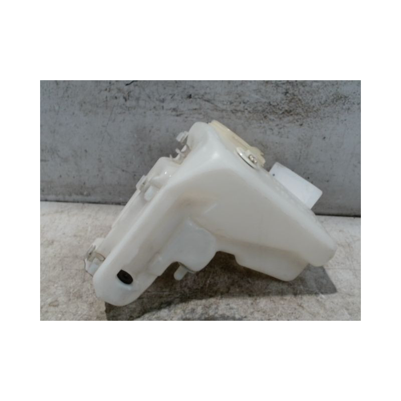 RESERVOIR LAVE-GLACE AVANT MERCEDES CLK