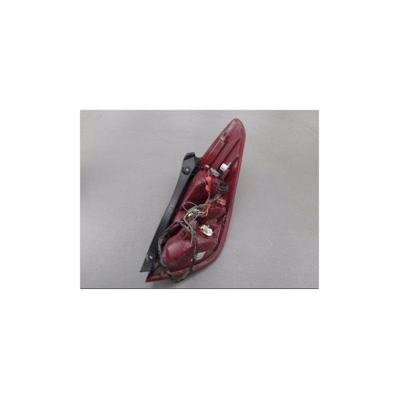FEU ARRIERE GAUCHE  HYUNDAI I 20 09-12