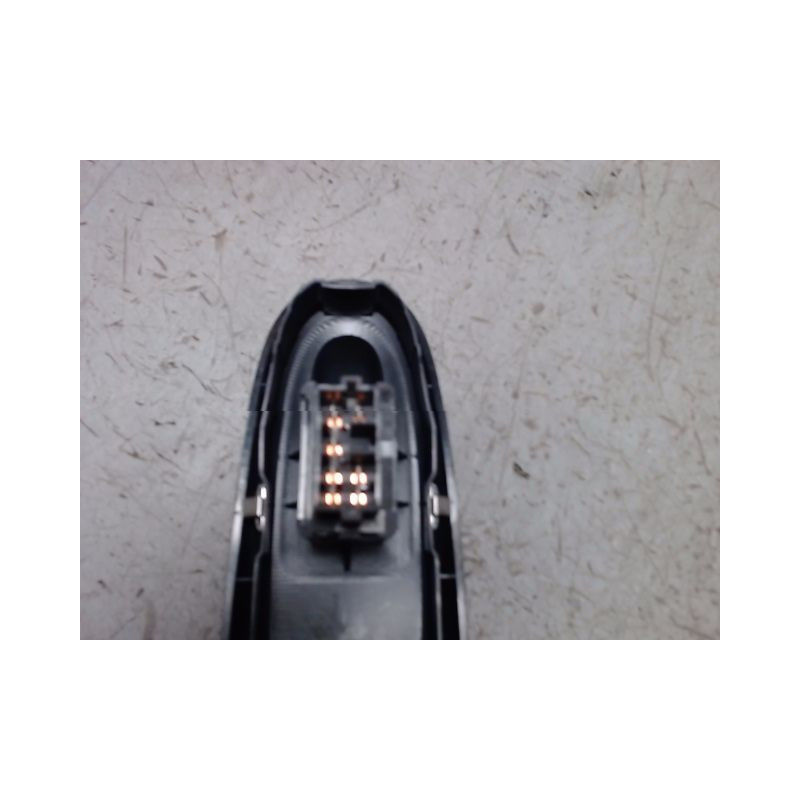 COMMANDE LEVE-GLACE PORTE AVD PEUGEOT 406 99-04