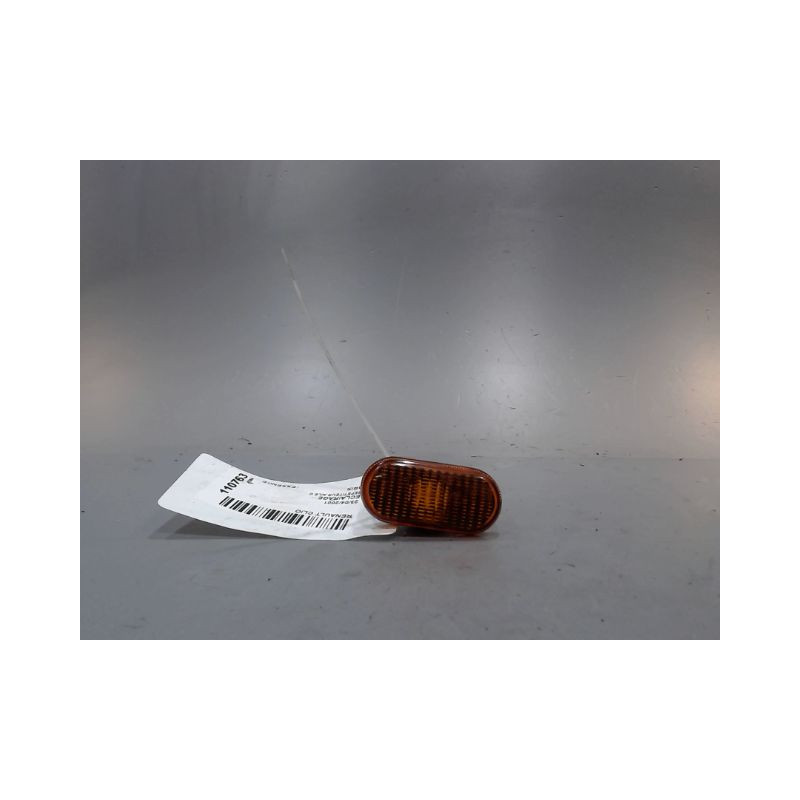REPETITEUR AILE GAUCHE RENAULT CLIO