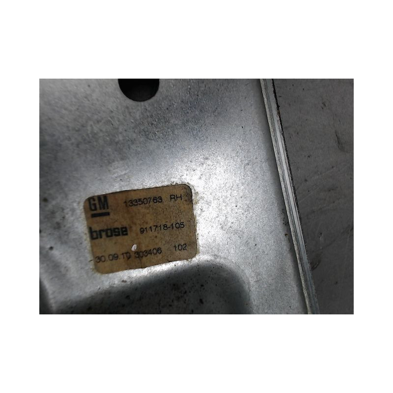 MECANISME+MOTEUR LEVE-GLACE ARRIERE DROIT OPEL ASTRA