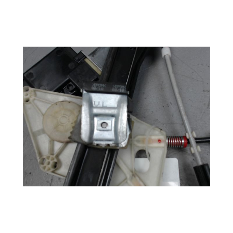 MECANISME+MOTEUR LEVE-GLACE AVANT GAUCHE VOLKSWAGEN POLO 2009-