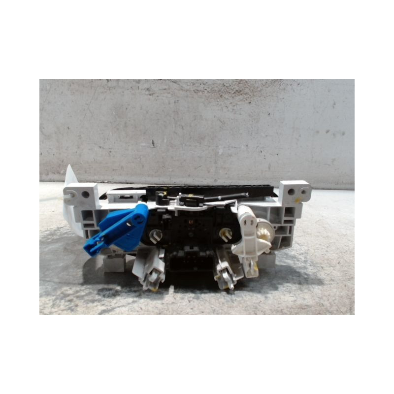 COMMANDE DE CHAUFFAGE DACIA SANDERO 2008-