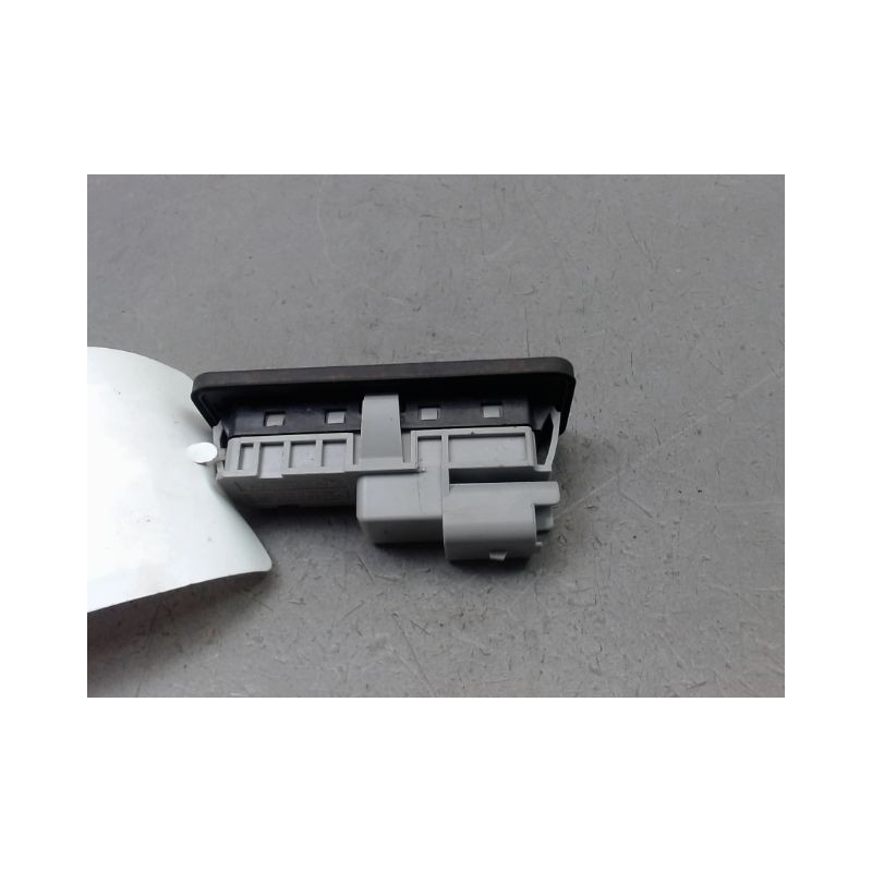 POIGNEE EXTERIEURE HAYON DACIA DUSTER 2010-