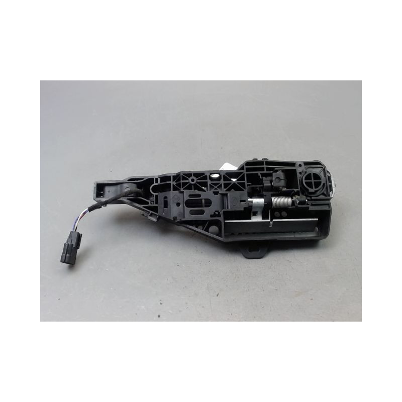 POIGNEE EXTERIEURE PORTE AVANT DROIT RENAULT CLIO IV Phase 1 2012-...