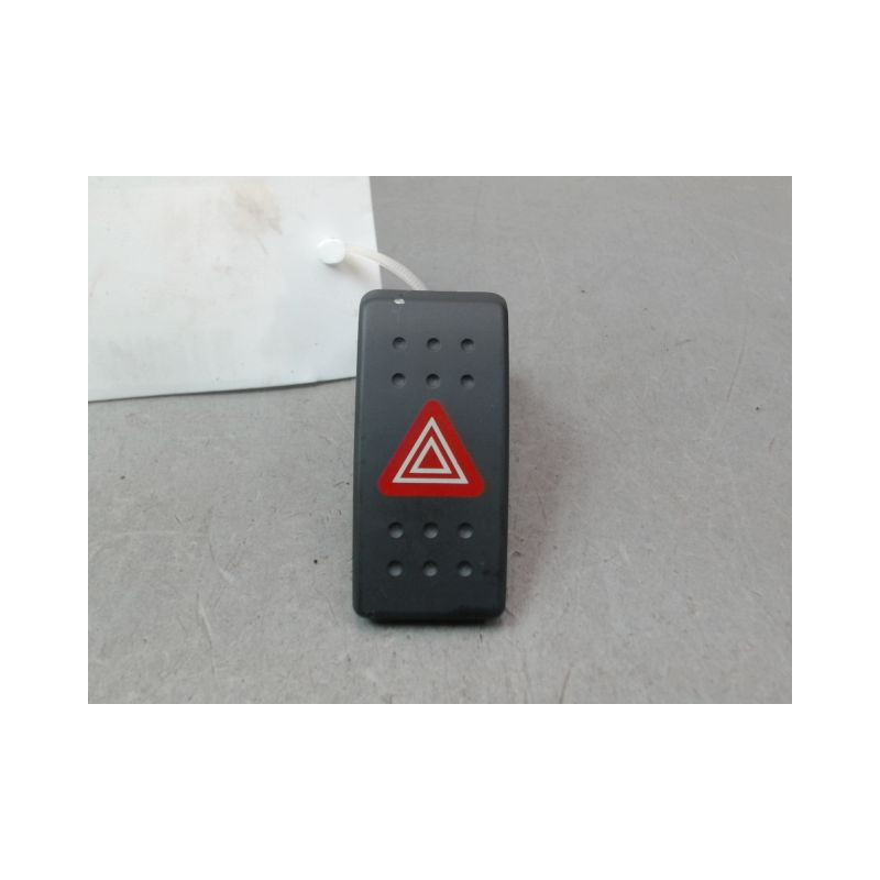 BOUTON DE WARNING SUZUKI SWIFT III 2005-2011