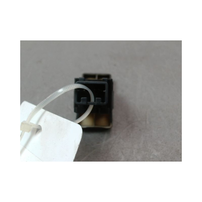 BOUTON DE WARNING SUZUKI SWIFT III 2005-2011