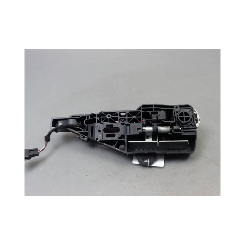 POIGNEE EXTERIEURE PORTE AVANT DROIT RENAULT CLIO IV Phase 1 2012-...
