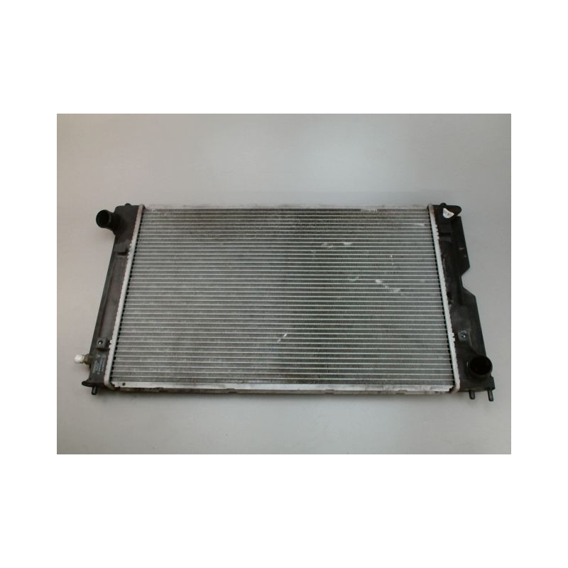 RADIATEUR TOYOTA AVENSIS