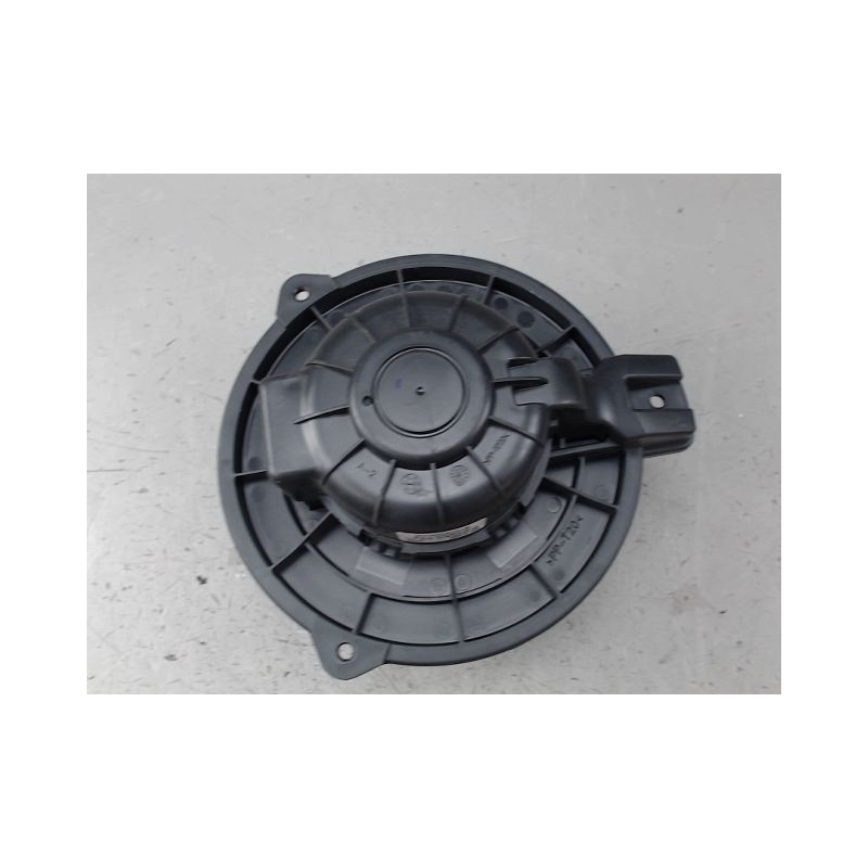 MOTEUR VENTILATEUR CHAUFFAGE HYUNDAI I40