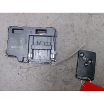LECTEUR DE CARTE RENAULT CLIO IV 2012-