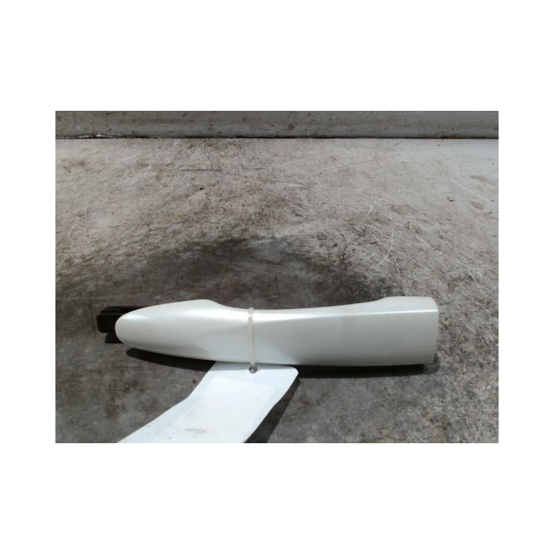 POIGNEE EXTERIEURE PORTE ARRIERE DROIT NISSAN QHASQAI 2007-