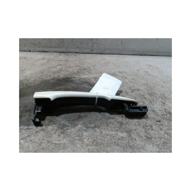 POIGNEE EXTERIEURE PORTE ARRIERE DROIT NISSAN QHASQAI 2007-