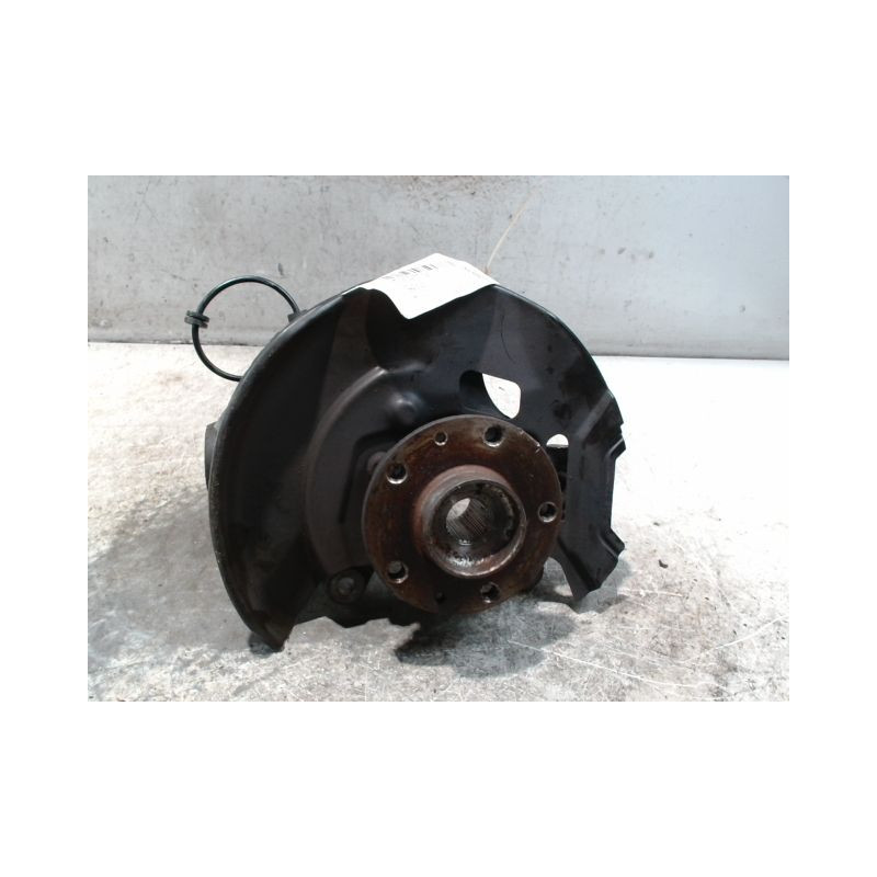 PIVOT AVANT GAUCHE NISSAN QHASQAI 2007-