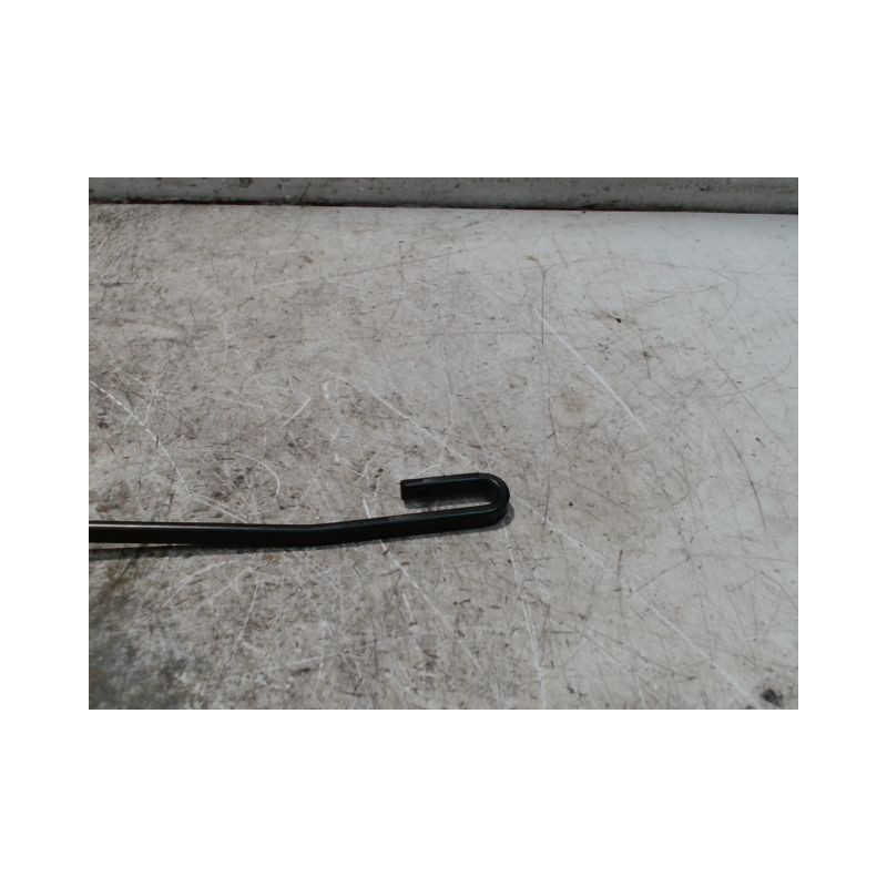 BRAS ESSUIE-GLACE AVANT DROIT DACIA SANDERO 2008-