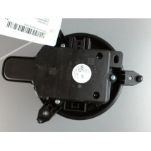 MOTEUR VENTILATEUR CHAUFFAGE TOYOTA YARIS CRO