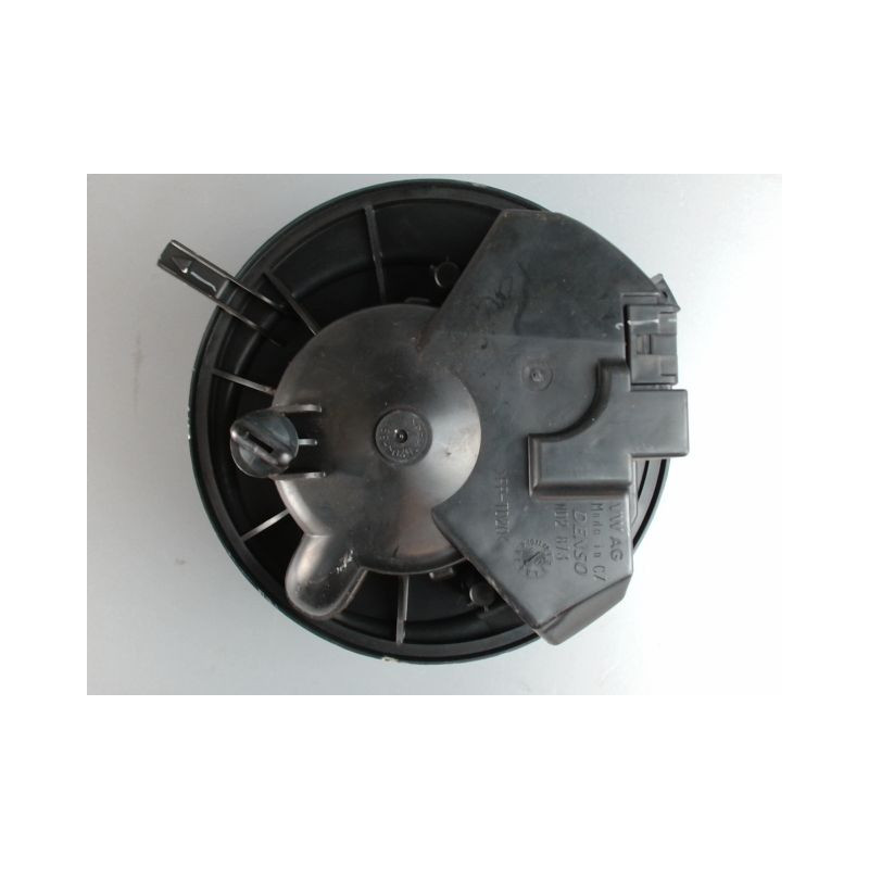 MOTEUR VENTILATEUR CHAUFFAGE VOLKSWAGEN GOLF V 2003-2009