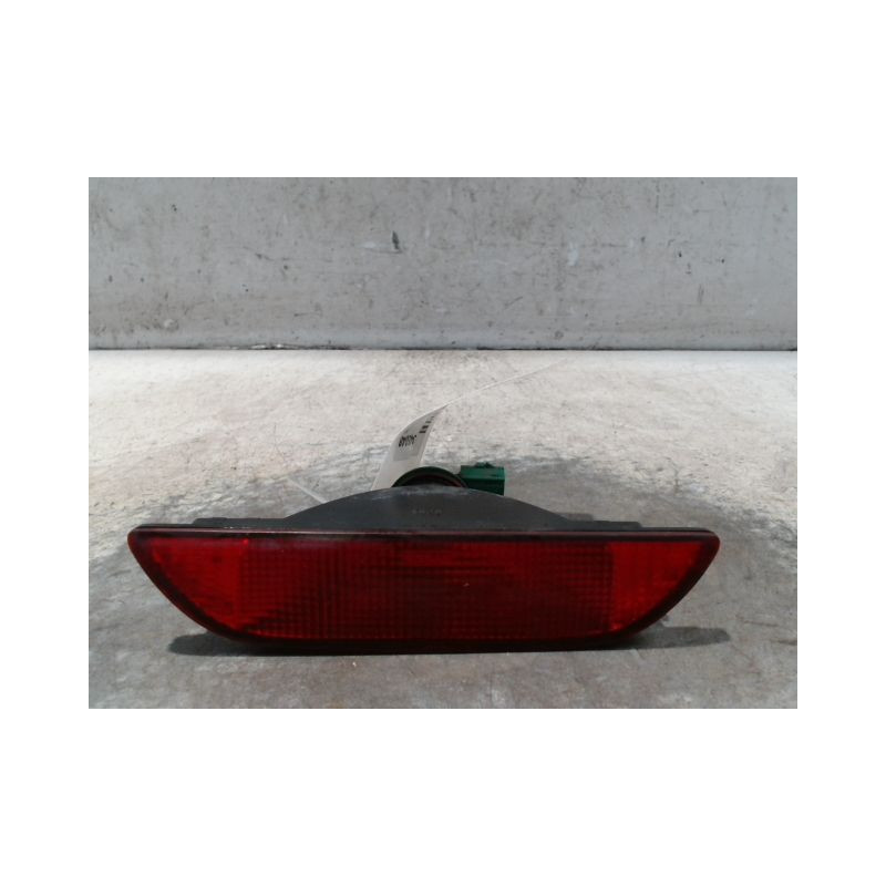 FEU BROUILLARD CENTRAL ARRIERE NISSAN NOTE