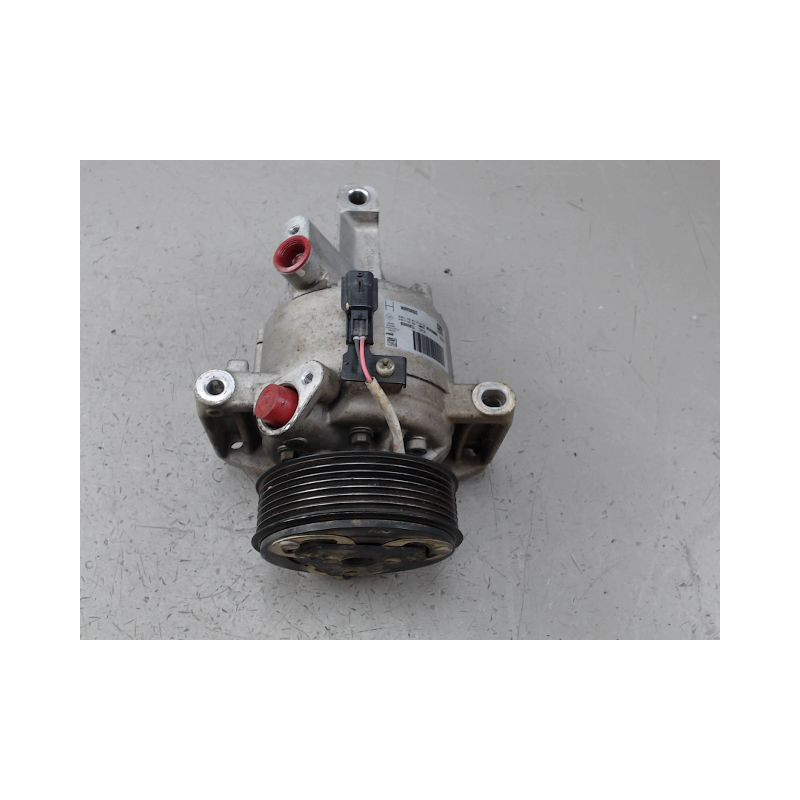 COMPRESSEUR AIR CONDITIONNE DACIA SANDERO